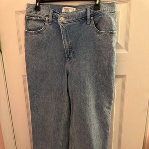 Abercrombie & Fitch The 90's Straight Ultra High Rise Jeans Crossover 31